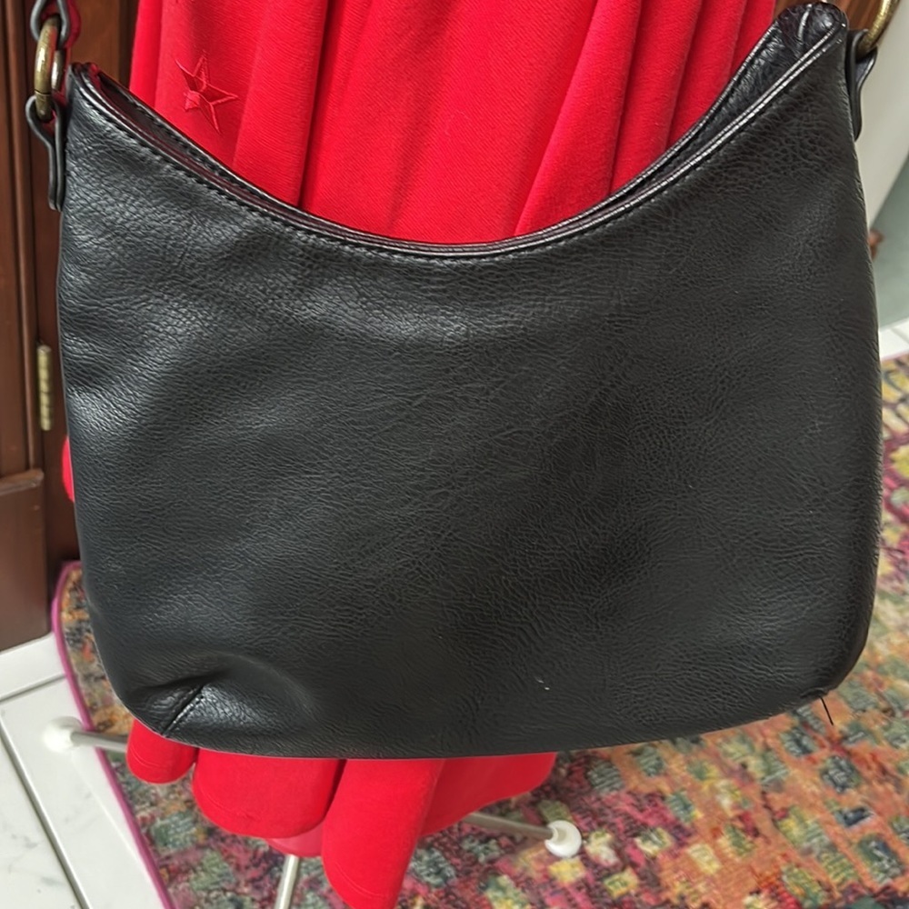 Universal thread     Black Crossbody Bag Adjustable strap   13”w x 13”h  EUC - Picture 5 of 14